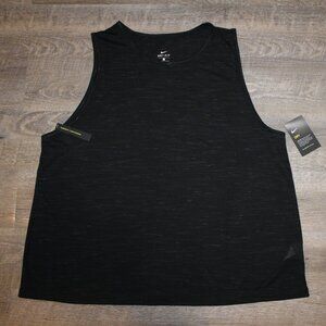 NWT NIKE PLUS SIZE LOGO ATHLETIC BLACK WHITE TANK‎ TOP